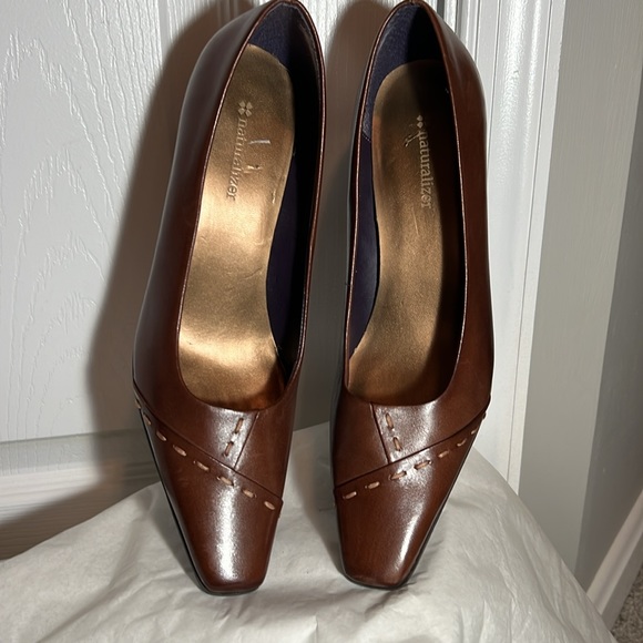 Naturalizer brown kitten heels size 8.5 - Picture 4 of 8